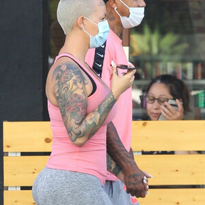 Real Celebrity Nude Amber Rose 004 pic