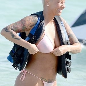 Celebrity Leaked Nude Photo Amber Rose 002 pic