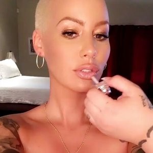 Free nude Celebrity Amber Rose 009 pic