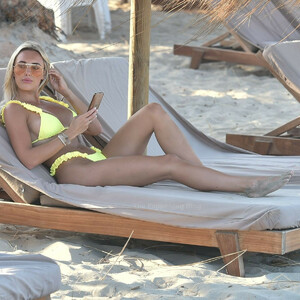 Amber Turner Enjoys a Day on the Beach in Crete (12 Photos) - Leaked Nudes