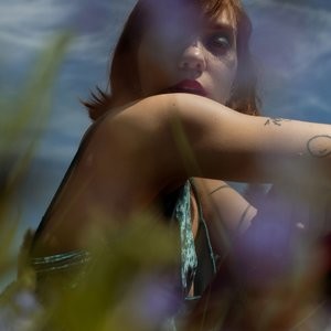 Hot Naked Celeb Anastasia Shubina 015 pic