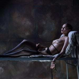 Free Nude Celeb Anastasiya Scheglova 214 pic