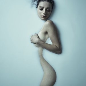 Free Nude Celeb Angela Sarafyan 009 pic