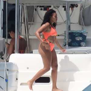 Celebrity Leaked Nude Photo Angela Simmons 047 pic