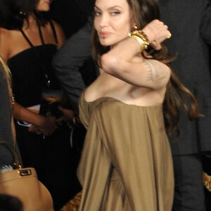 Celebrity Naked Angelina Jolie 049 pic