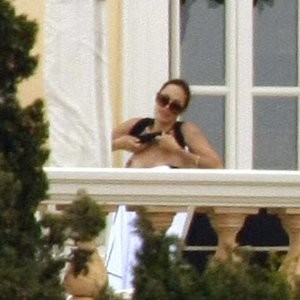 Nude Celeb Angelina Jolie 018 pic