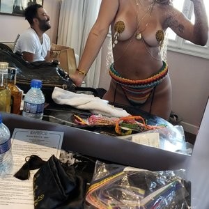 Celeb Nude Anitta 001 pic
