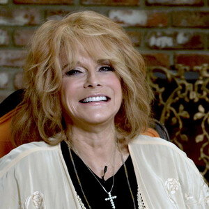 Famous Nude Ann-Margret 033 pic