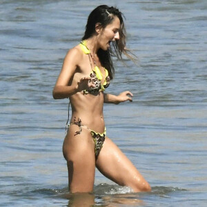 Anna Safroncik Enjoys a Beach Day in Mykonos (23 Photos) – Leaked Nudes