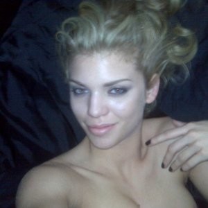 Newest Celebrity Nude AnnaLynne McCord 030 pic