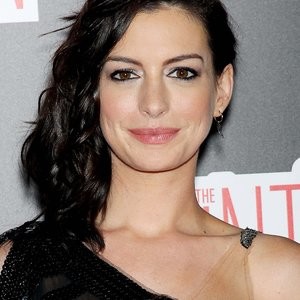 Celeb Naked Anne Hathaway 038 pic