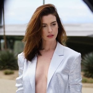 Nude Celeb Anne Hathaway 003 pic