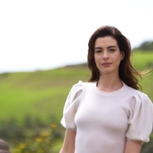 Naked Celebrity Pic Anne Hathaway 012 pic