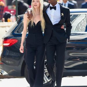 Free nude Celebrity Anya Taylor-Joy 006 pic