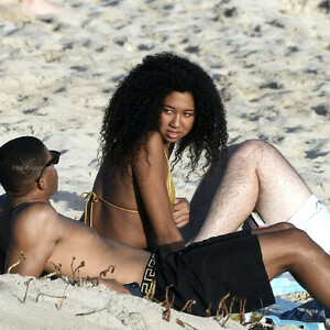 Naked celebrity picture Aoki Lee Simmons 065 pic