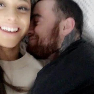 Famous Nude Ariana Grande 025 pic