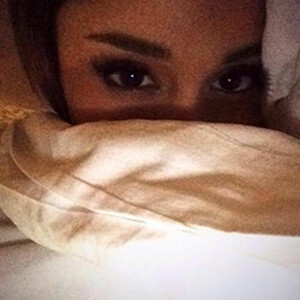 Naked Celebrity Pic Ariana Grande 028 pic