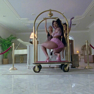 Naked Celebrity Ariana Grande 065 pic