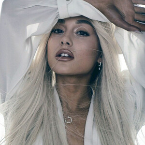 Leaked Ariana Grande 123 pic
