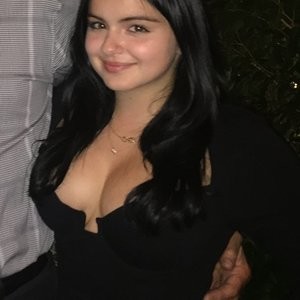 Naked Celebrity Pic Ariel Winter 005 pic