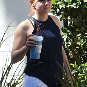 Naked Celebrity Pic Ariel Winter 012 pic