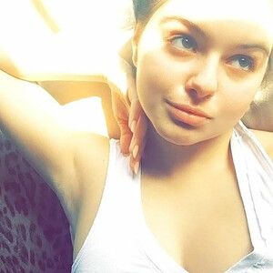 Celebrity Leaked Nude Photo Ariel Winter 019 pic