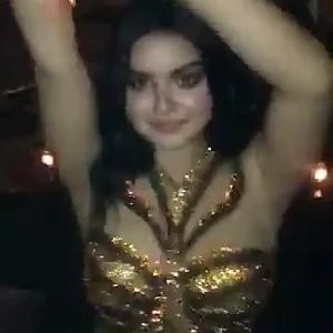 Naked Celebrity Pic Ariel Winter 002 pic