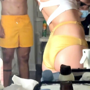 Free Nude Celeb Ariel Winter 032 pic