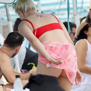 Nude Celeb Pic Ariel Winter 121 pic