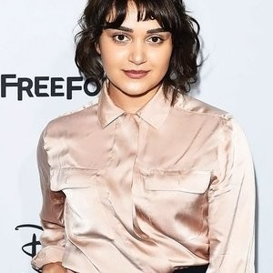 Nude Celebrity Picture Ariela Barer 007 pic