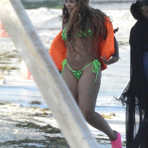 Nude Celebrity Picture Ashanti 010 pic