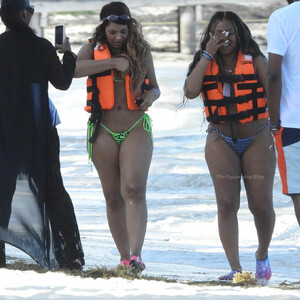 Celeb Nude Ashanti 024 pic