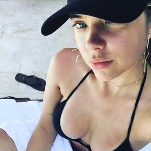 Ashley Benson (2 Sexy Photos) – Leaked Nudes