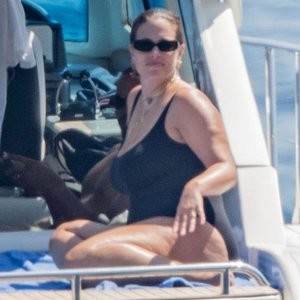 Ashley Graham Hot (26 Photos) – Leaked Nudes