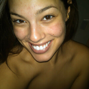 Real Celebrity Nude Ashley Graham 019 pic