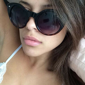 Nude Celebrity Picture Aubrey Cleland 051 pic