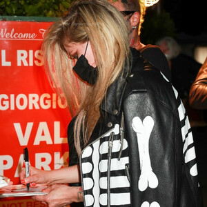 Leaked Celebrity Pic Avril Lavigne 039 pic