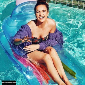 Naked celebrity picture Bailee Madison 044 pic