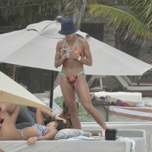 Naked Celebrity Pic Barbara De Regil 002 pic