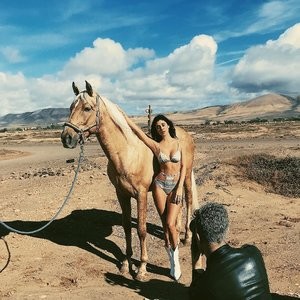 Famous Nude Belen Rodriguez 004 pic