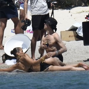 Real Celebrity Nude Bella Hadid 048 pic
