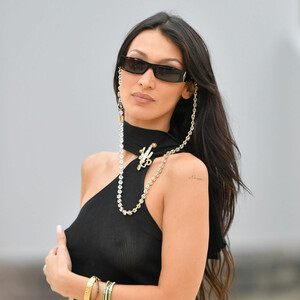 Naked Celebrity Pic Bella Hadid 015 pic