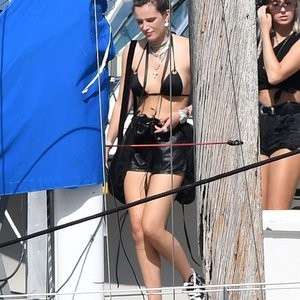 Real Celebrity Nude Bella Thorne 036 pic
