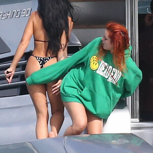 Leaked Celebrity Pic Bella Thorne 013 pic