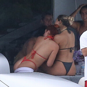Nude Celeb Bella Thorne 044 pic