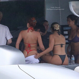 Hot Naked Celeb Bella Thorne 046 pic