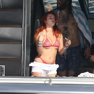 Celebrity Naked Bella Thorne 052 pic