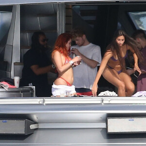Nude Celeb Bella Thorne 056 pic