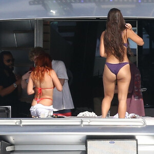 Hot Naked Celeb Bella Thorne 057 pic