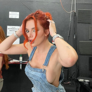 Leaked Bella Thorne 002 pic
